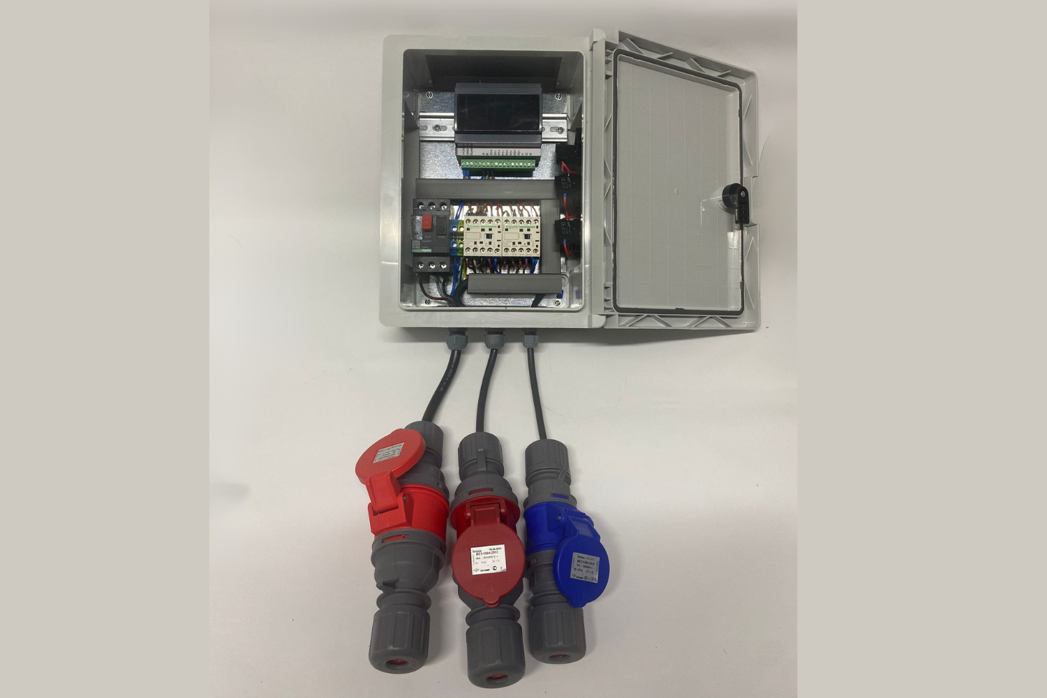 Sera iklim kontrolü otomasyonu esular